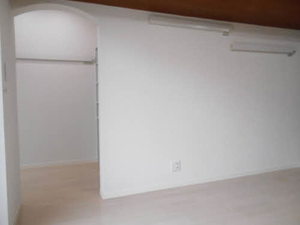 リラ中通 203号-10