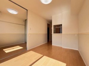 ヴィラ西中央 202号-3