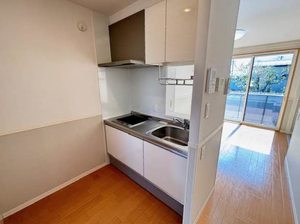 ヴィラ西中央 202号-4