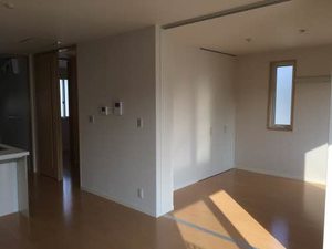 シャーメゾン赤木 202号-3