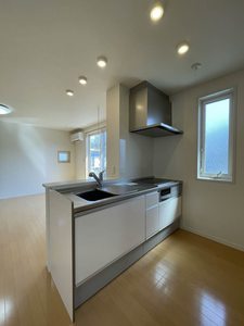 シャーメゾン明石台 201号-5