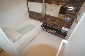 シャーメゾン日の出町 201号-5