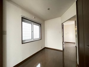 エリア０１１ 103号-8