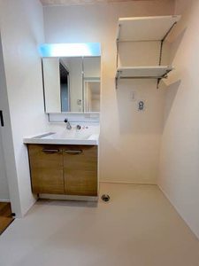 シャーメゾン本陣前 202号-5