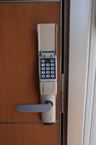 シャーメゾン本陣前 205号-3