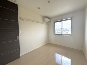 ベレオ伊賀河原 301号-6