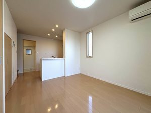 シャーメゾン国見２丁目 103号-13