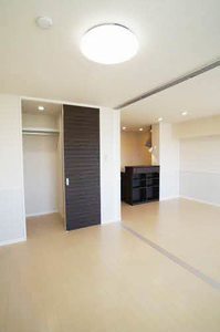 シャーメゾン　セントリビエ 203号-4