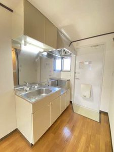 ラフィーネ旭ヶ丘 201号-10