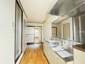 ラフィーネ旭ヶ丘 202号-3