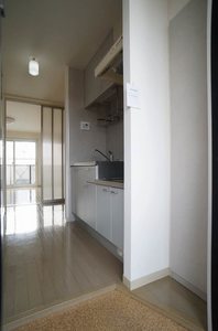 ロイヤルヒルズ山岸 202号-9