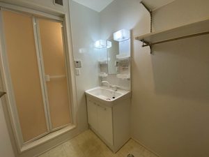 グラシウ寿金沢 301号-6