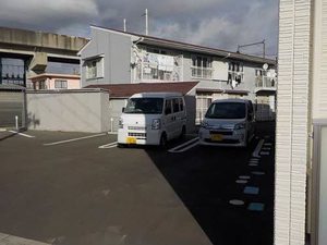 ロイヤルコートハウス 201号-3