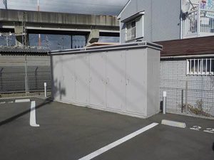 ロイヤルコートハウス 201号-4