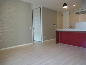 ロイヤルコートハウス 202号-3