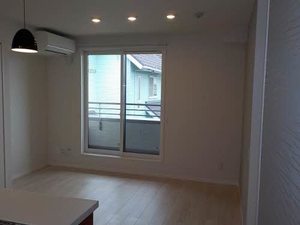 ロイヤルコートハウス 202号-4