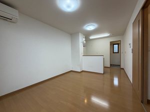 シャーメゾン楢山Ｂ B102号-3