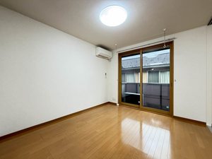 シャーメゾン港北 202号-2