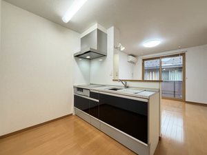 シャーメゾン港北 202号-4