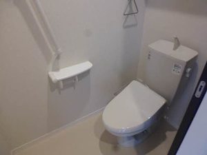 シャーメゾントミーＣ C202号-9