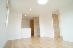 シャーメゾン愛子中央 101号-3