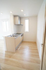 シャーメゾン愛子中央 101号-4