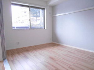 トゥーツリーズ城下町 203号-5