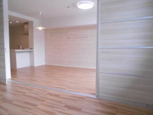 トゥーツリーズ城下町 203号-7