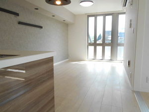 トゥーツリーズ城下町 301号-2