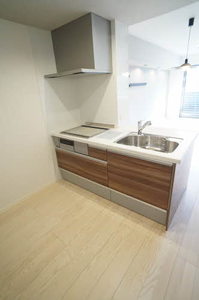 トゥーツリーズ城下町 303号-7