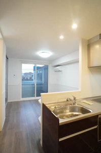 シャーメゾン堀西 102号-3