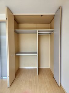 リィ・シイン 102号-10