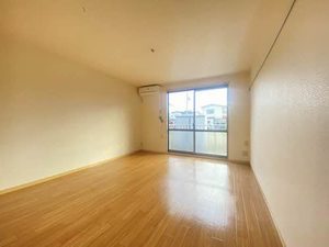 リィ・シイン 103号-2