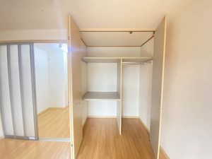 リィ・シイン 103号-9