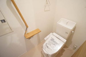 メゾン・プリムヴェール 301号-15