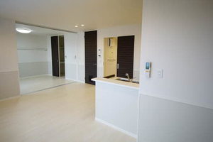 シャーメゾン　ドレッセ 202号-4