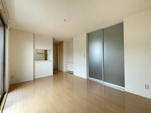 シャーメゾン大町 201号-3