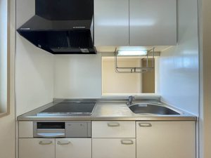 シャーメゾン大町 202号-4