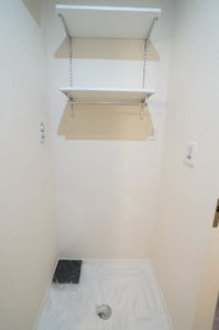 シャーメゾン　ウィステリア 203号-13