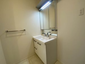 グリシーヌオール中町 303号-8