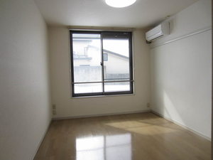 シェラトン開和町 102号-2