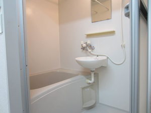 シェラトン開和町 102号-8