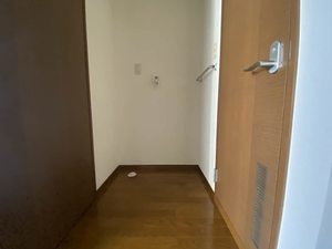 ポーシェ三月内　Ａ 201号-9