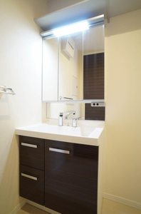 シャーメゾン大沢川原 201号-7