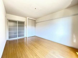 グランディ山の寺 103号-3