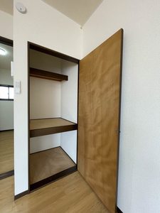 パレスエヴァ八乙女 202号-4