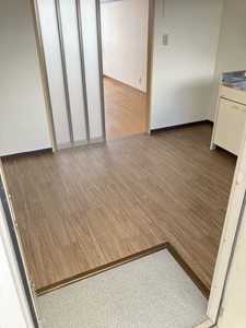 ドミール大樹 203号-3