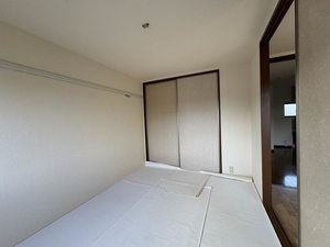 ハイツ・イ－スト 102号-9