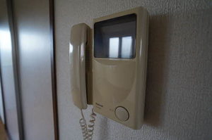 ハイツ・イ－スト 203号-8