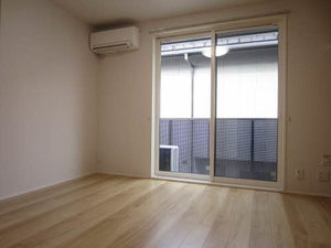 シャーメゾン　パール 204号-2